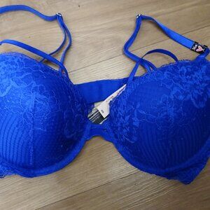 Victoria's secret bombshell bra
